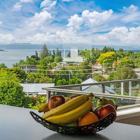 Ngaio Views - Lake Taupo Holiday Home エクステリア 写真