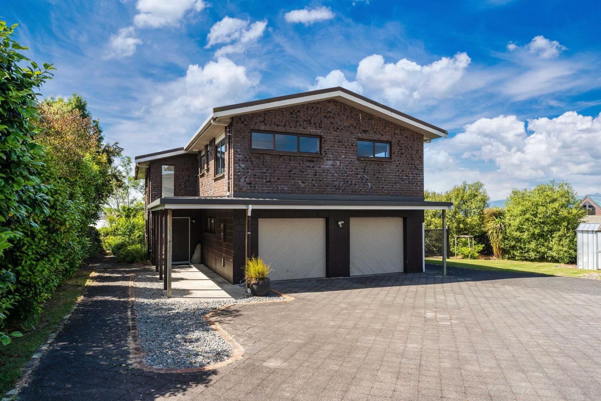 Ngaio Views - Lake Taupo Holiday Home エクステリア 写真